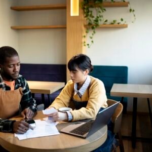 Metodologia do Ensino da Literatura Africana e Indígena